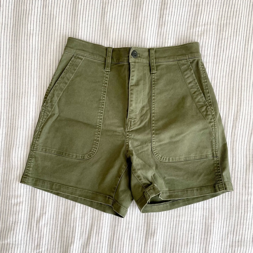 Madewell High-Waisted Cargo Shorts NWT